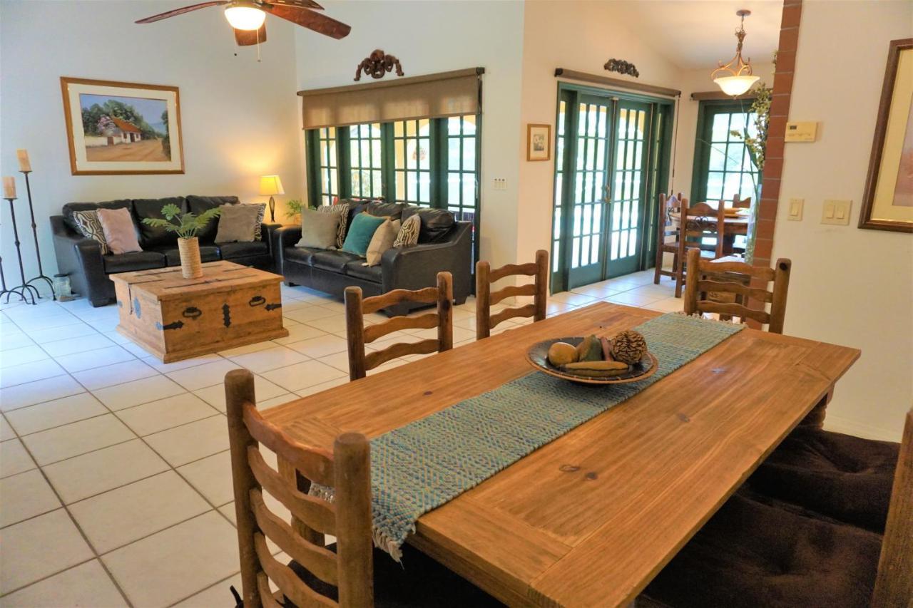 Jupiter Waterfalls - Newly Updated - Tiki Hut, Fire Pit, Kitchen, Pool Heater And More 外观 照片