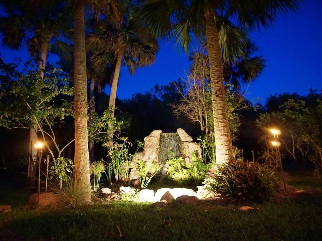 Jupiter Waterfalls - Newly Updated - Tiki Hut, Fire Pit, Kitchen, Pool Heater And More 外观 照片