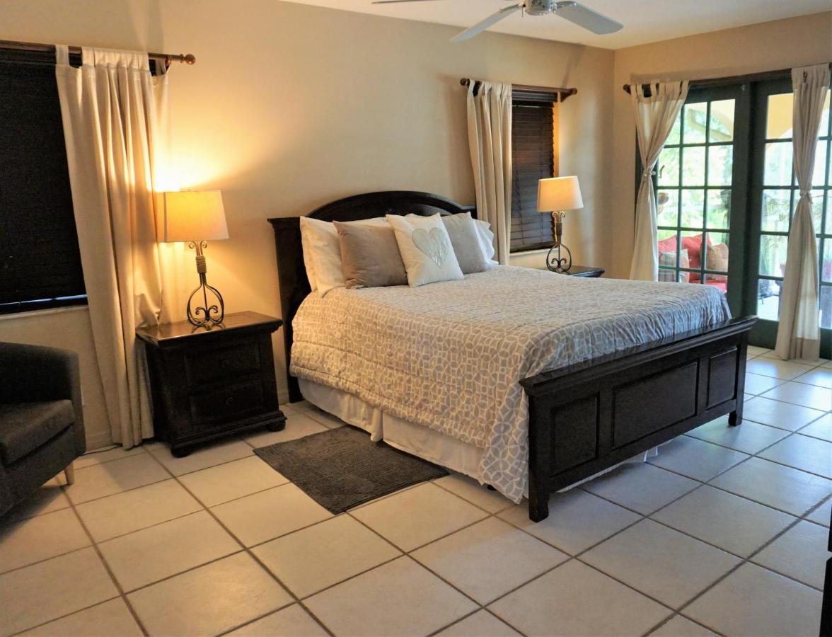 Jupiter Waterfalls - Newly Updated - Tiki Hut, Fire Pit, Kitchen, Pool Heater And More 外观 照片