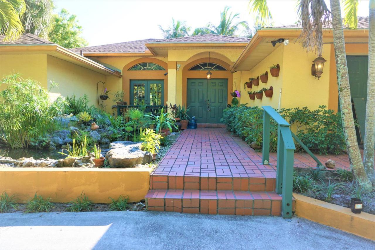 Jupiter Waterfalls - Newly Updated - Tiki Hut, Fire Pit, Kitchen, Pool Heater And More 外观 照片