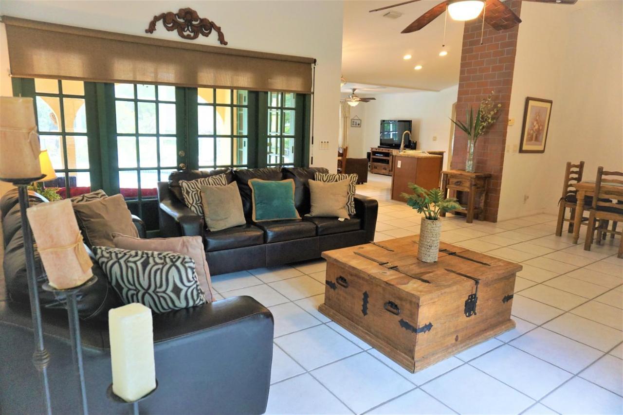 Jupiter Waterfalls - Newly Updated - Tiki Hut, Fire Pit, Kitchen, Pool Heater And More 外观 照片